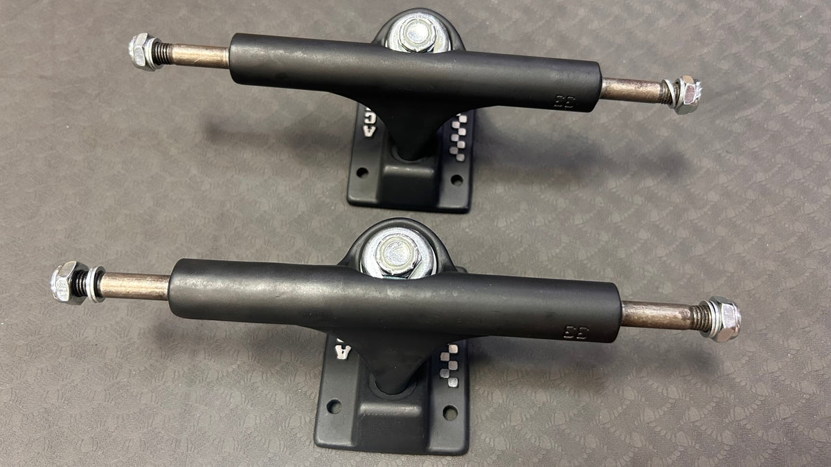 Ace Classic 33 matte black skateboard trucks pair - front view